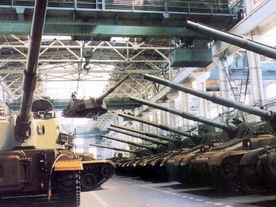 Xưởng sản xuất pháo chống tăng tự hành Type 89 của Trung Quốc